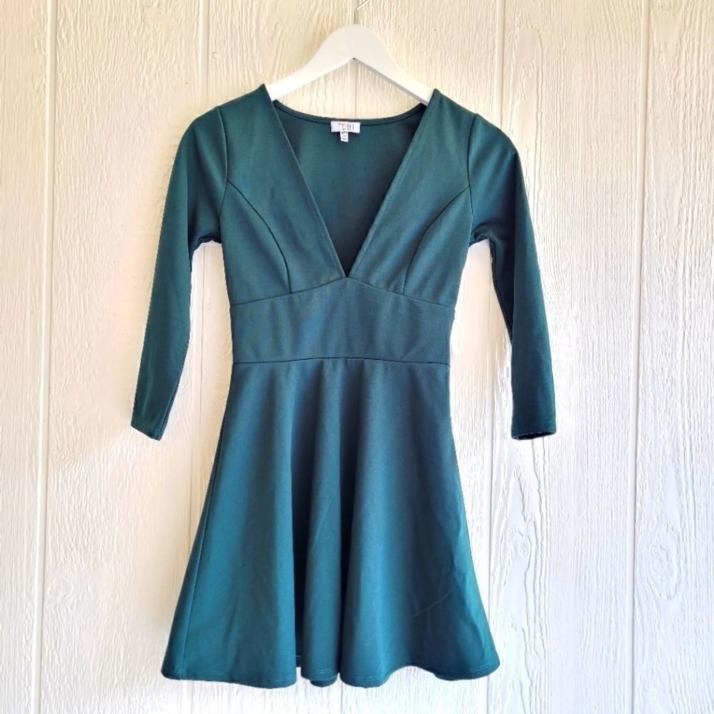 NWT TOBI Emerald Green Skater Dress‎